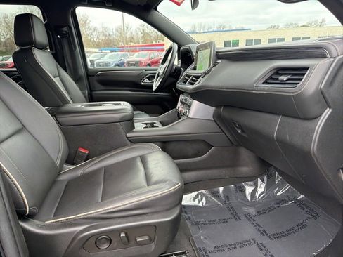 Used 2022 GMC Yukon XL SLT image 10