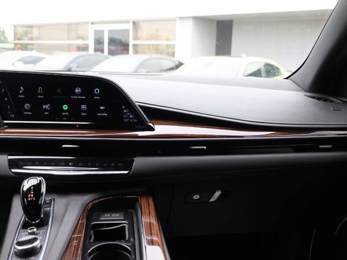 Used 2023 Cadillac Escalade ESV Premium Luxury AWD/4WD image 27