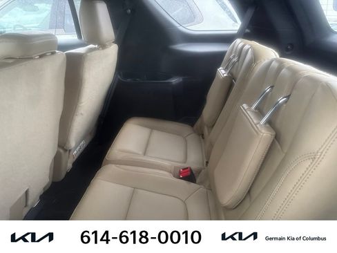 Used 2017 Ford Explorer Limited w/ Equipment Group 301A AWD/4WD image 10
