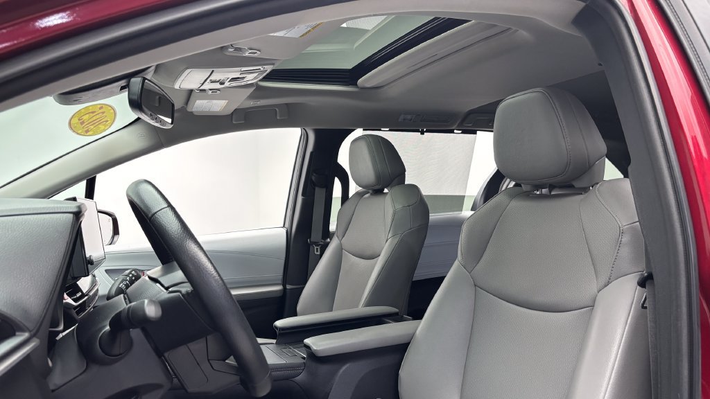 Certified 2025 Toyota Sienna XLE w/ XLE Plus Package AWD/4WD image 12