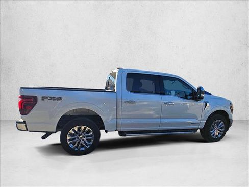 Used 2024 Ford F150 Lariat w/ FX4 Off-Road Package image 4