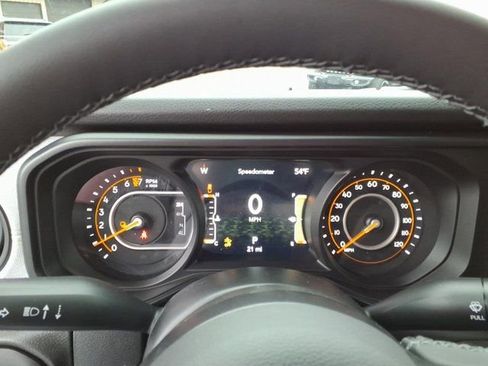 New 2026 Jeep Gladiator Sport image 13