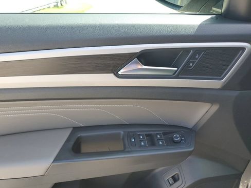 Certified 2023 Volkswagen Atlas SE FWD image 25