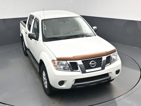 Used 2019 Nissan Frontier SV image 26
