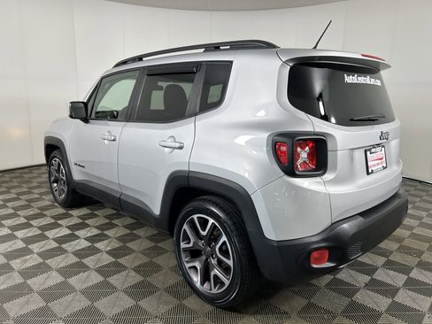 Used 2015 Jeep Renegade Latitude w/ Popular Equipment Group FWD image 7