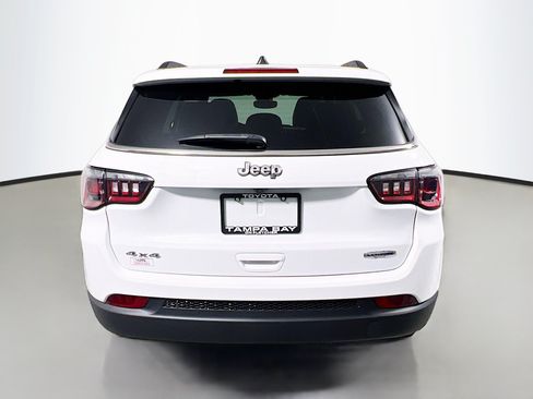 Used 2024 Jeep Compass Latitude AWD/4WD image 6