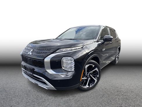 New 2025 Mitsubishi Outlander SE image 1