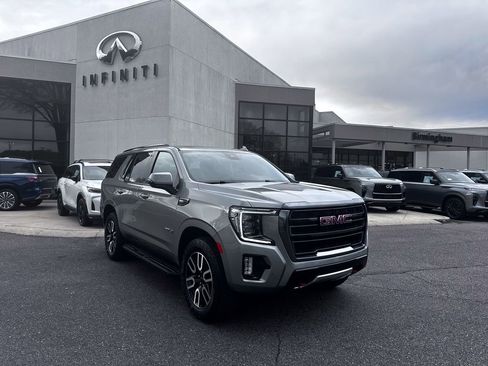 Used 2024 GMC Yukon AT4 image 1