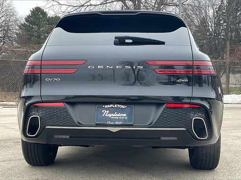 Used 2025 Genesis GV70 2.5T image 4