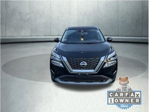 Certified 2022 Nissan Rogue SV w/ SV Premium Package AWD/4WD image 2