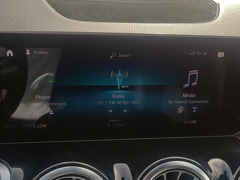 Used 2020 Mercedes-Benz GLB 250 4MATIC image 25