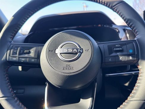 Used 2025 Nissan Pathfinder Rock Creek image 17