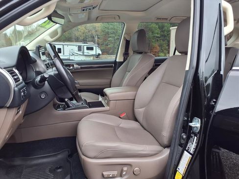 Used 2022 Lexus GX 460 Premium w/ Accessory Package image 8