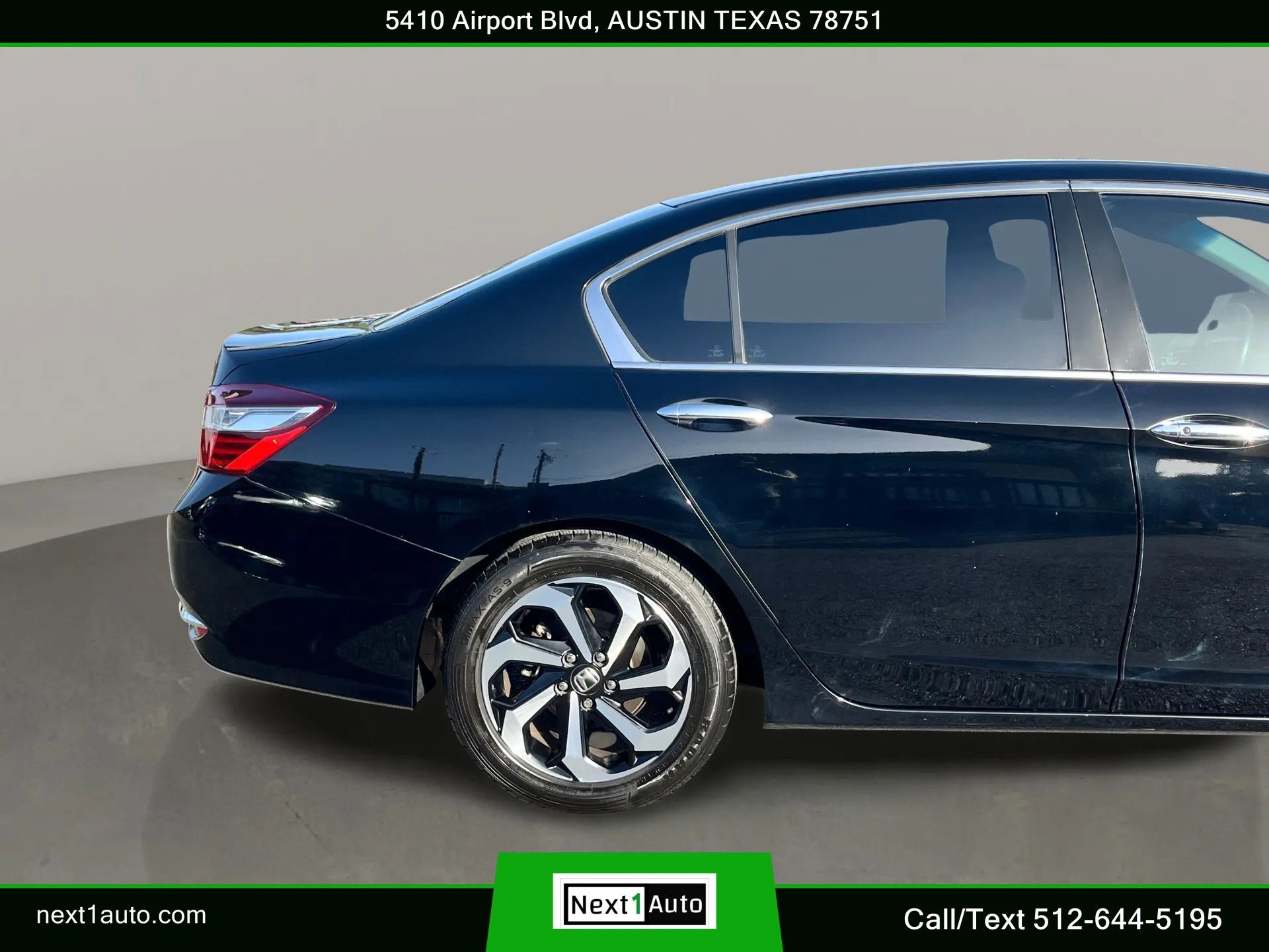 Used 2017 Honda Accord EX-L image 7