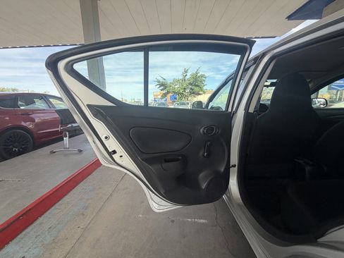 Used 2015 Nissan Versa S Plus FWD image 12