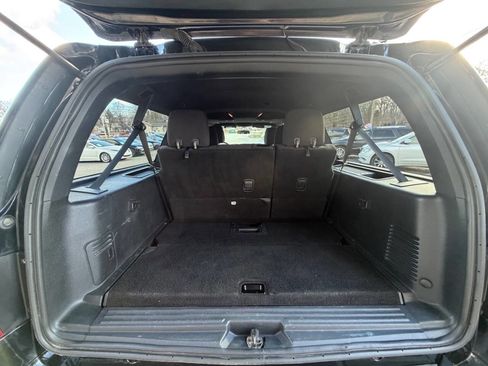 Used 2015 Ford Expedition EL XLT image 13