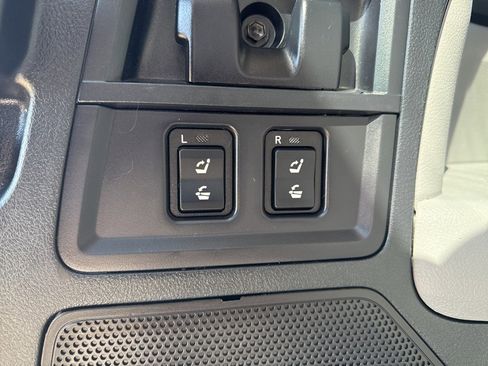 Used 2017 Toyota Sequoia Limited image 21