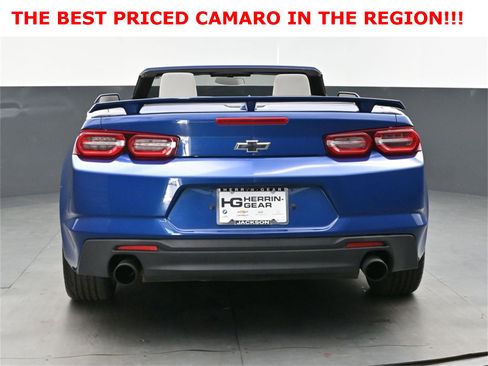 Used 2022 Chevrolet Camaro LT w/ Technology Package image 6