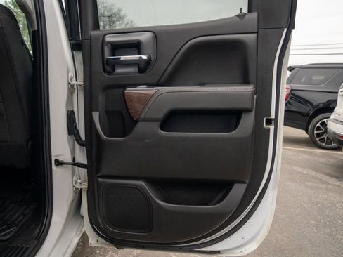 Used 2017 GMC Sierra 1500 SLE w/ SLE Value Package image 14