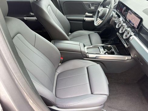 Certified 2026 Mercedes-Benz GLB 250 4MATIC image 31