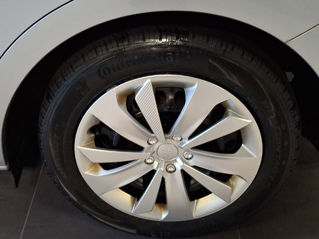 Used 2017 Subaru Impreza 2.0i AWD/4WD image 10