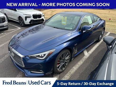 Used 2017 INFINITI Q60 Red Sport 400 image 3