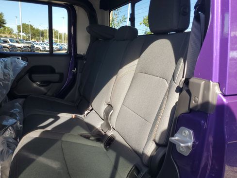 New 2026 Jeep Gladiator Sport image 7