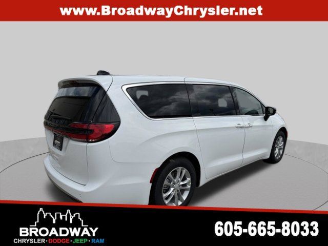 New 2027 Chrysler Pacifica Select w/ Family Tech Group FWD image 6