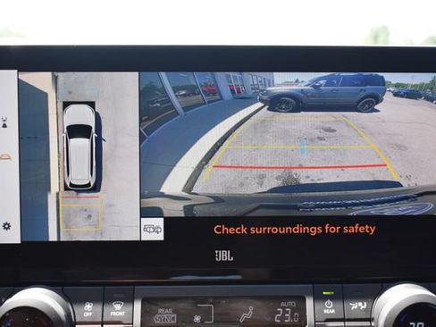 Used 2024 Toyota Grand Highlander AWD image 26