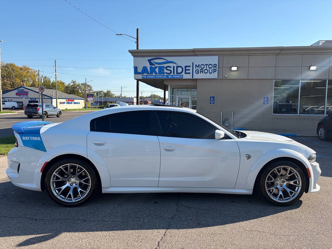 Used 2020 Dodge Charger SRT Hellcat w/ Harman/Kardon Audio Group RWD image 8