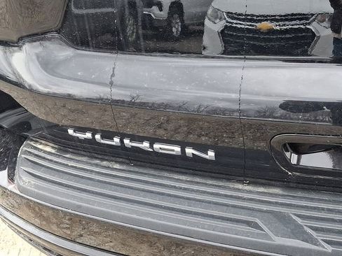 Used 2024 GMC Yukon SLE AWD/4WD image 33