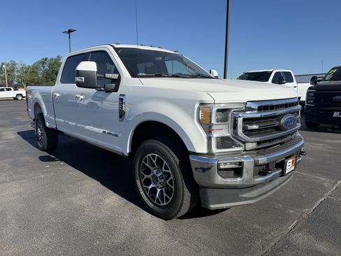 Used 2020 Ford F250 Lariat w/ Lariat Ultimate Package AWD/4WD image 2