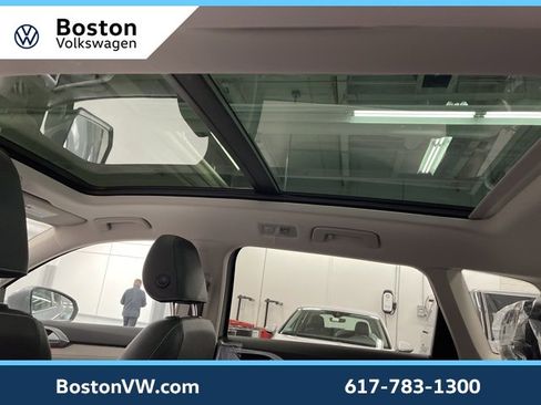 New 2026 Volkswagen Taos SEL image 25