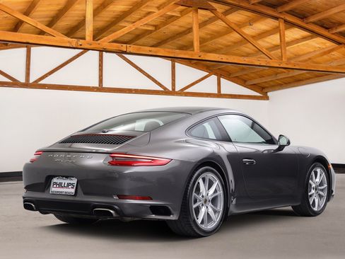 Used 2019 Porsche 911 Carrera image 7