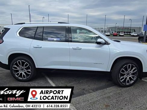 New 2026 GMC Acadia Denali Ultimate w/ LPO, Floor Liner Package AWD/4WD image 10