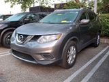 Used 2015 Nissan Rogue SV image 3