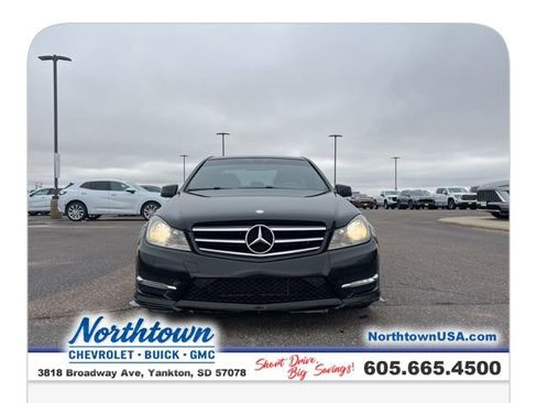 Used 2014 Mercedes-Benz C 300 4MATIC Sedan image 3