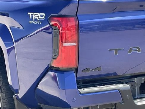 Used 2024 Toyota Tacoma TRD Sport w/ TRD Sport Upgrade Package AWD/4WD image 6
