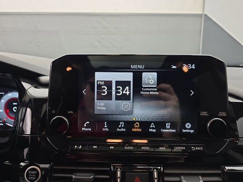 Used 2024 Nissan Pathfinder Platinum w/ Cargo Package image 33