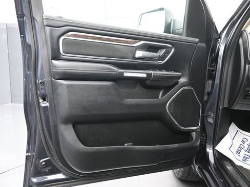 Used 2019 RAM 1500 Laramie RWD image 8