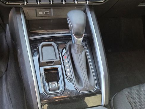 Used 2024 Chevrolet Colorado LT w/ LT Convenience Package image 23