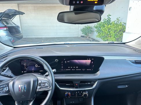 Used 2025 Buick Encore GX Preferred image 33