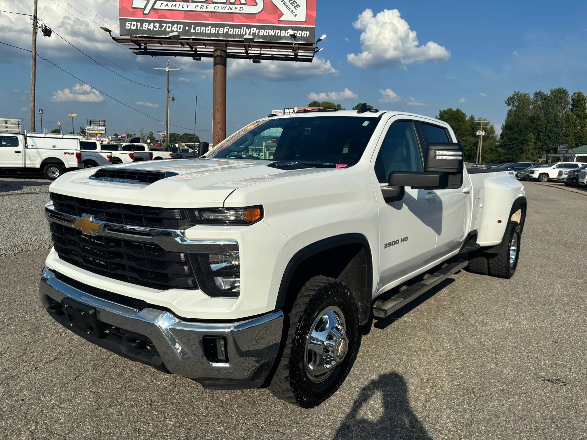 Used 2024 Chevrolet Silverado 3500 LT w/ Convenience Package AWD/4WD image 9