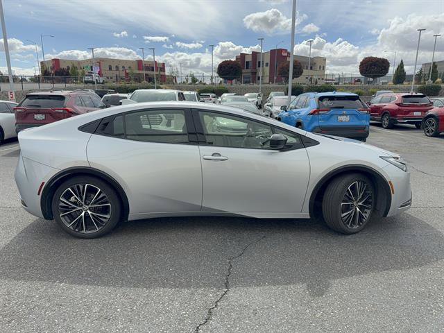 Certified 2024 Toyota Prius XLE FWD image 40