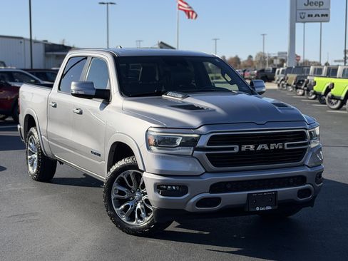 Used 2022 RAM 1500 Laramie w/ Sport Appearance Package image 4