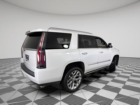 Used 2020 Cadillac Escalade Platinum image 15