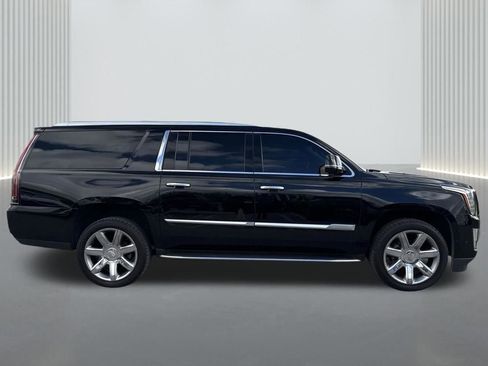 Used 2019 Cadillac Escalade ESV Luxury image 4