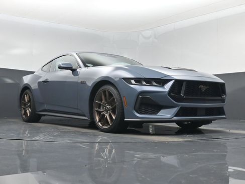 Used 2024 Ford Mustang GT Premium image 32