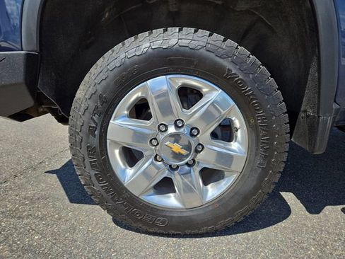 Used 2023 Chevrolet Silverado 2500 LTZ w/ Gooseneck/5TH Wheel Package AWD/4WD image 7
