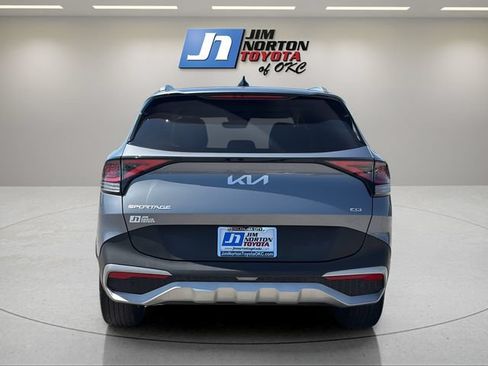 Used 2023 Kia Sportage EX AWD/4WD image 6